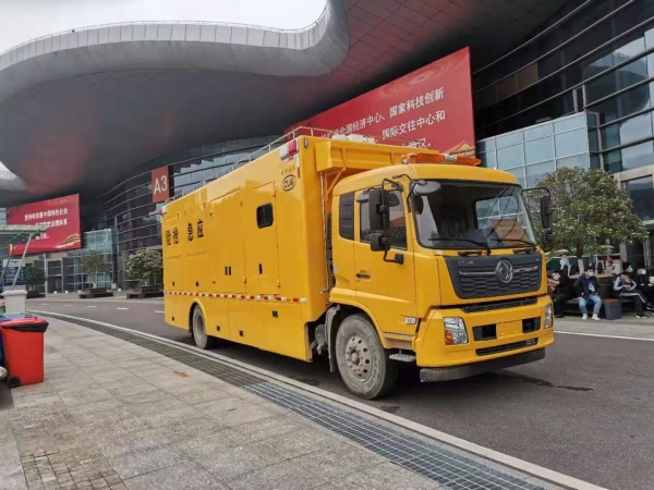 程力集團(tuán)東風(fēng)天錦應(yīng)急搶險(xiǎn)救援車申請(qǐng)出戰(zhàn)！